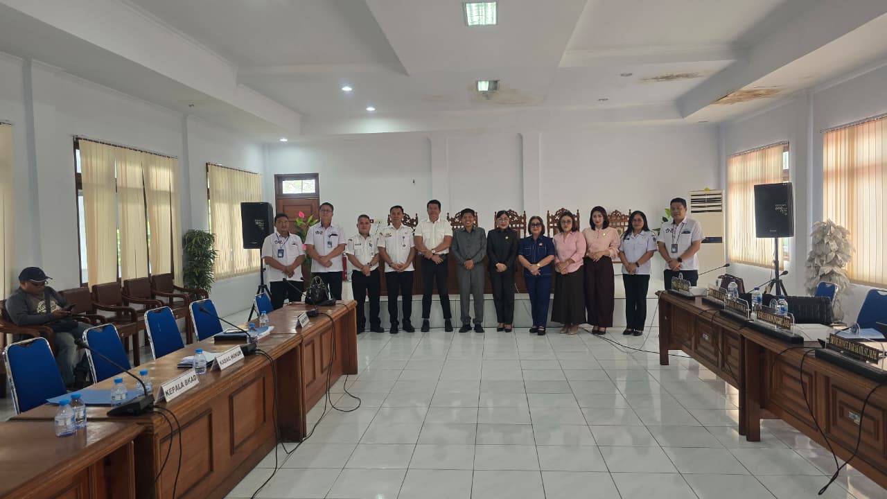 Rapat Pembahasan Perubahan Ranperda tentang Penyertaan Modal Pemerintah Daerah kepada Perumda Air Minum Dusudara